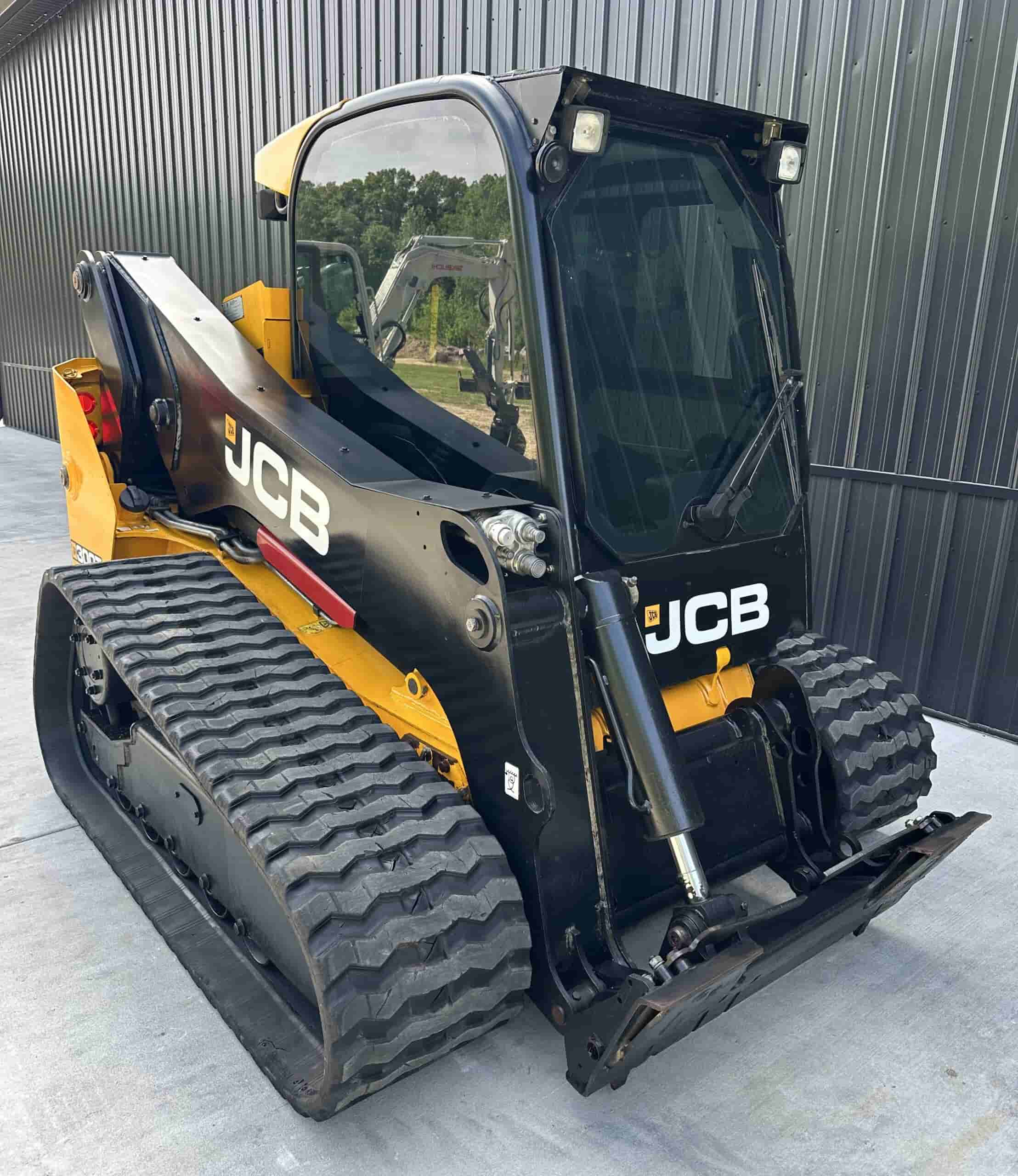 2018 JCB 300T HIGH FLOW
